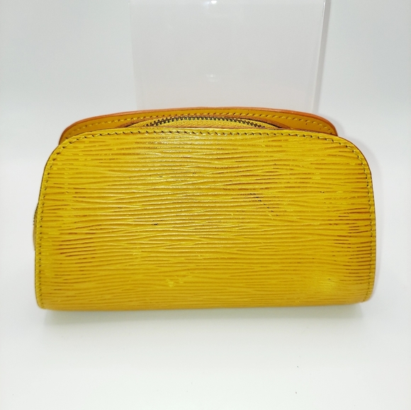 Louis Vuitton Dauphine Pouch In Yellow Epi Leather VGVC COA - Picture 2 of 13
